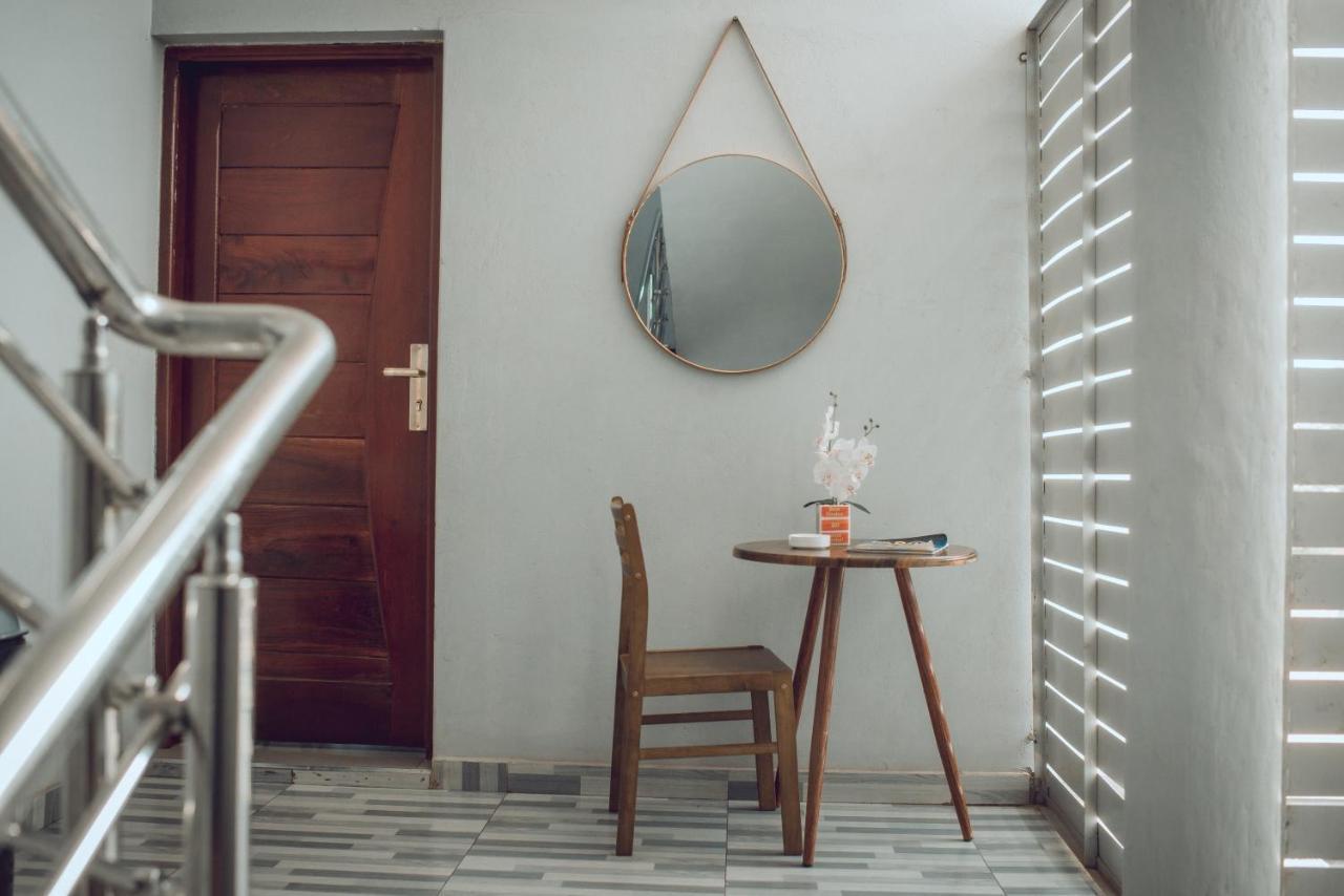 40 40 Accommodation Matola Екстериор снимка